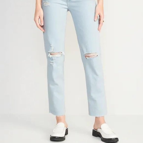 Old Navy Extra High-Waisted Button-Fly Sky-Hi Straight Ripped Jeans for Women - Picture 2 of 11